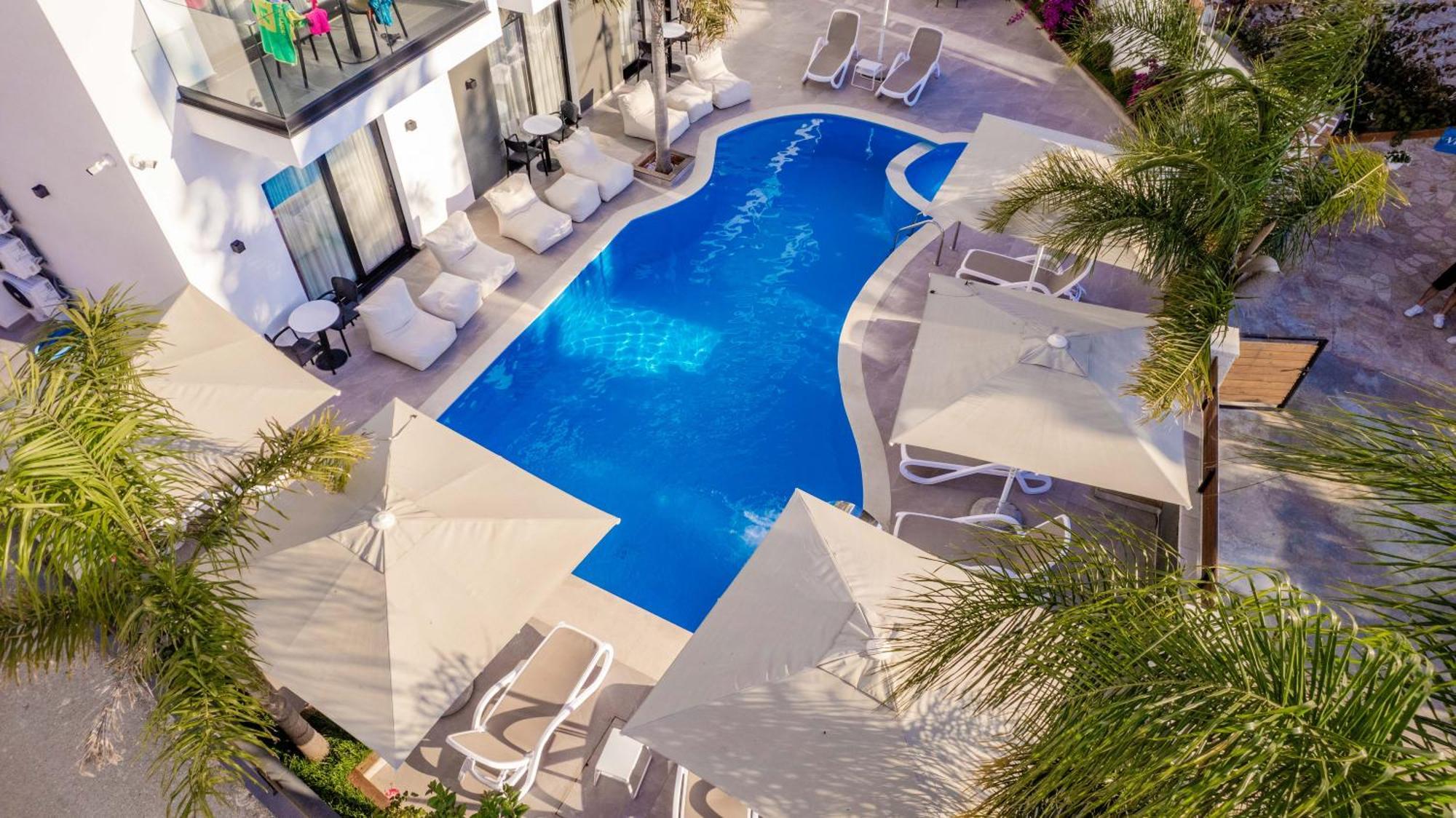 Absolute Hotell 4*